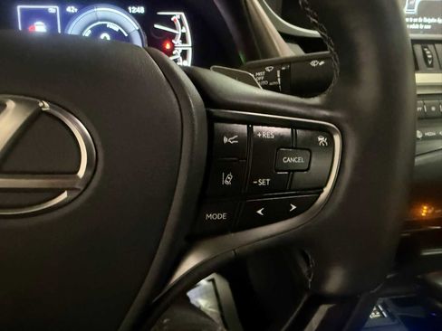 Used 2020 Lexus ES 300h image 31