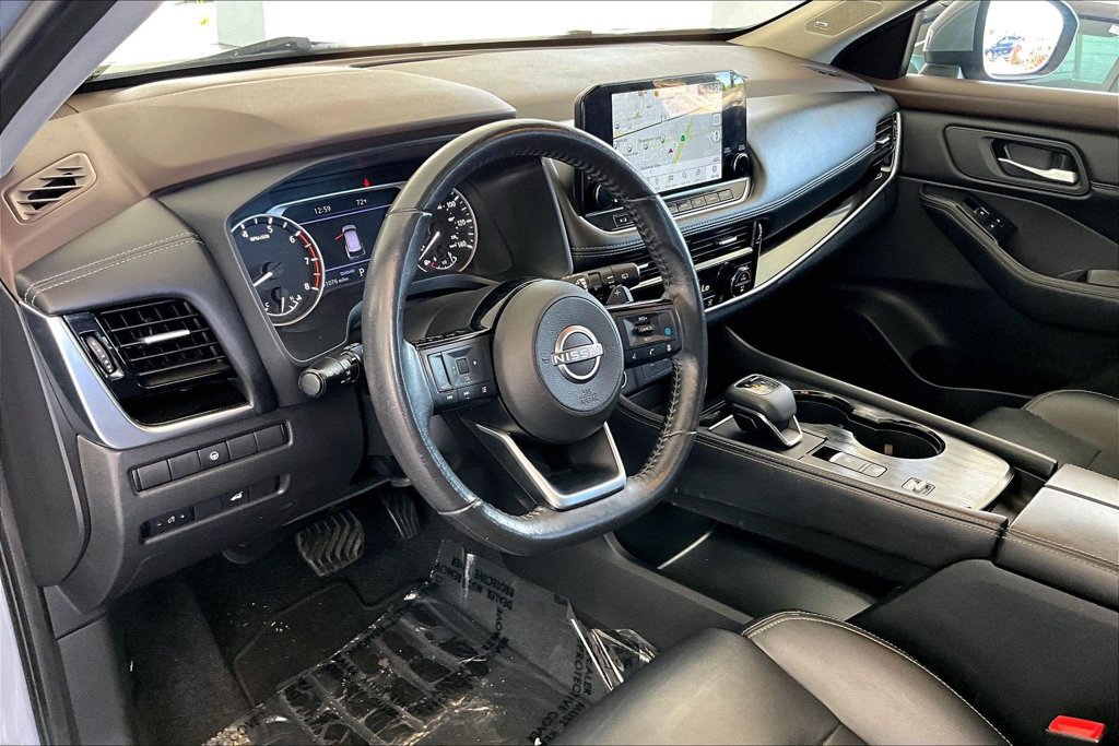 Used 2022 Nissan Rogue SL w/ SL Premium Package FWD image 17