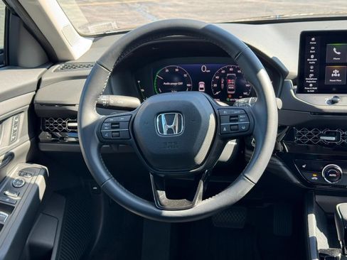 Used 2023 Honda Accord EX-L image 12