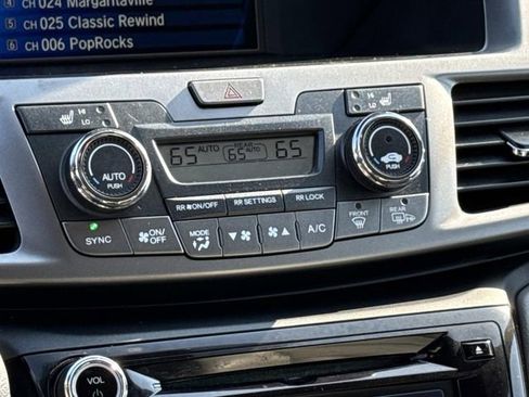 Used 2015 Honda Odyssey EX-L image 19