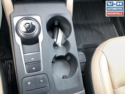 Used 2022 Ford Escape SEL AWD/4WD image 8