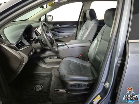 Used 2020 Buick Enclave Premium w/ Sun and Sites Package FWD image 9