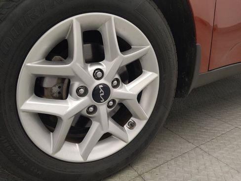 Used 2022 Kia Soul LX w/ Technology Package FWD image 31