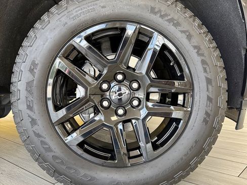 Used 2026 Chevrolet Silverado 1500 RST AWD/4WD image 19