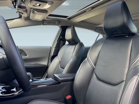 Used 2026 Toyota Prius Limited image 14