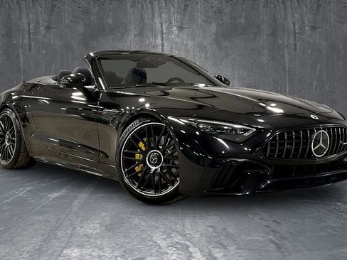 Used 2022 Mercedes-Benz SL 55 AMG 4MATIC w/ Driver Assistance Package image 3