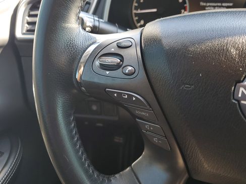 Used 2023 Nissan Murano SV image 24