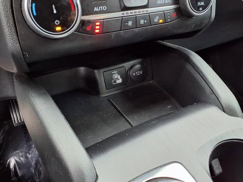 Used 2024 Ford Escape Active image 9