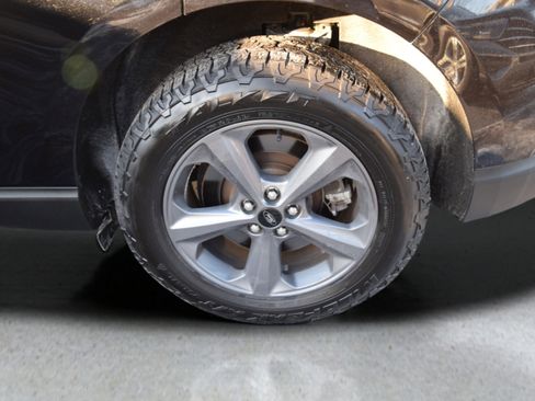 Certified 2022 Ford Edge SEL w/ Sport Appearance Package image 7