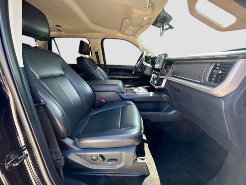 Used 2022 Ford Expedition XLT RWD image 33