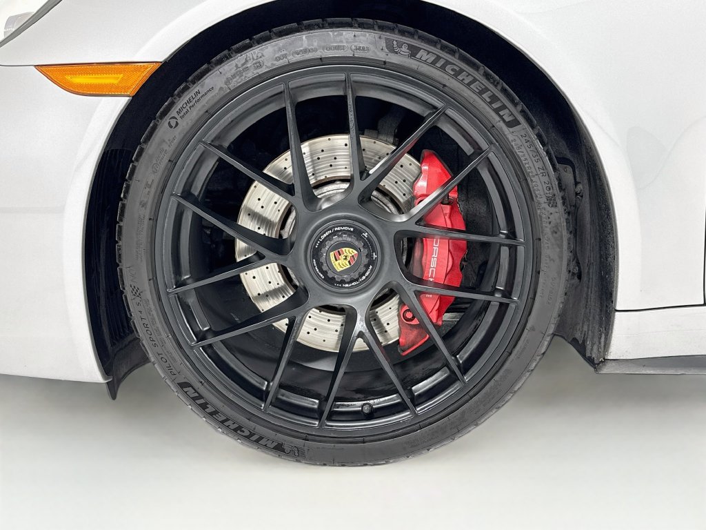 Certified 2019 Porsche 911 Carrera GTS RWD image 32