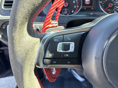 Used 2015 Volkswagen GTI S FWD image 22