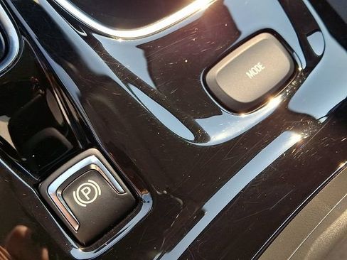 Used 2023 Buick Envision Essence AWD/4WD image 24