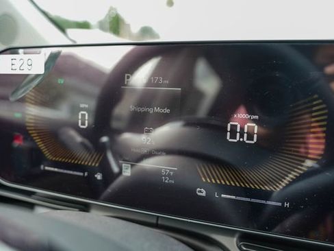 New 2026 Kia Carnival LXS image 26