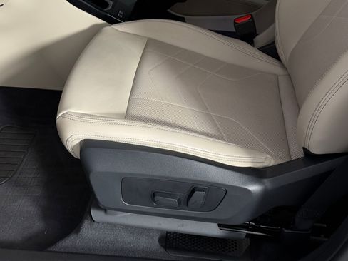 Used 2023 BMW X1 xDrive28i w/ Convenience Package image 13