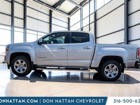 Used 2016 GMC Canyon SLE w/ Trailering Package AWD/4WD image 2