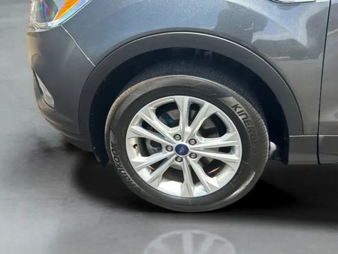 Used 2017 Ford Escape SE FWD image 47