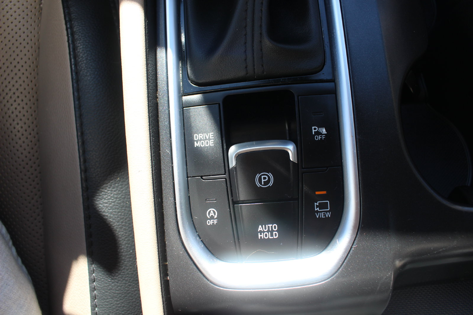 Used 2020 Hyundai Santa Fe Limited FWD image 39