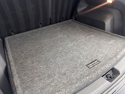 Used 2023 Volkswagen Atlas Cross Sport SE w/ Black Wheel Package image 80