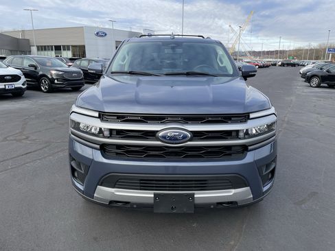 Used 2022 Ford Expedition XLT image 12