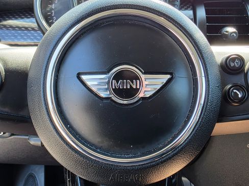 Used 2016 MINI Cooper S image 32