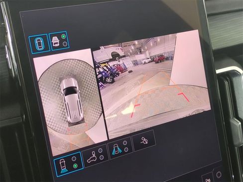 Certified 2025 GMC Acadia Elevation image 15