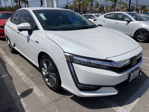 Used 2018 Honda Clarity Plug-In Hybrid image 6