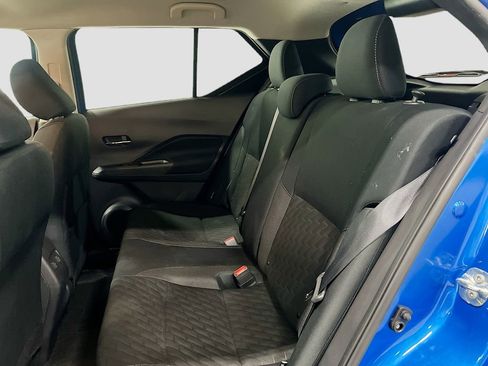 Used 2024 Nissan Kicks SV image 11