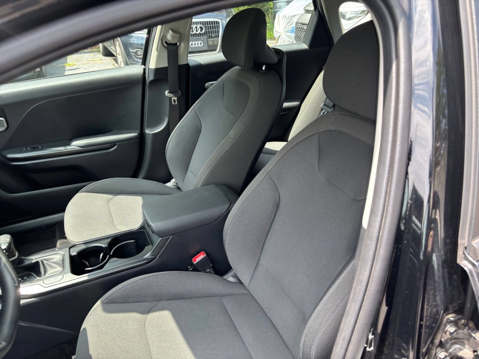 Used 2026 Kia K4 FWD image 31