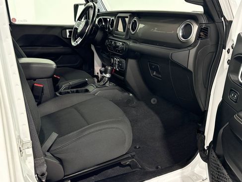 Used 2021 Jeep Wrangler Unlimited Sahara image 19