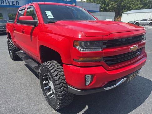 Used 2017 Chevrolet Silverado 1500 LT w/ All Star Edition AWD/4WD image 2