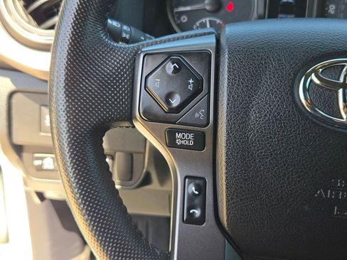 Used 2021 Toyota Tacoma TRD Off-Road w/ Technology Package image 22