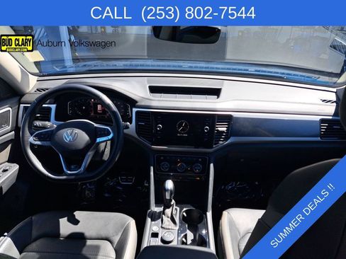 Used 2023 Volkswagen Atlas SEL Premium AWD/4WD image 16