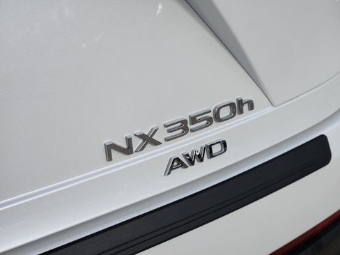 Used 2025 Lexus NX 350h AWD w/ Accessory Package (Z2) image 39