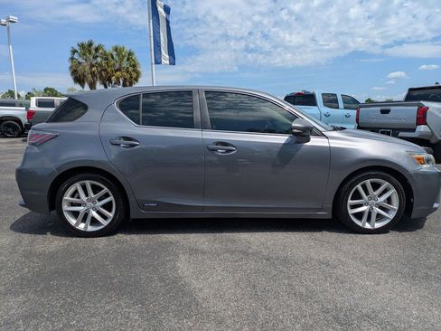 Used 2016 Lexus CT 200h w/ Accessory Package 2 image 3