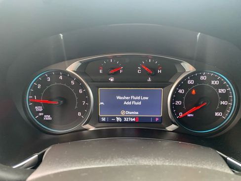 Used 2023 Chevrolet Equinox Premier AWD/4WD image 18