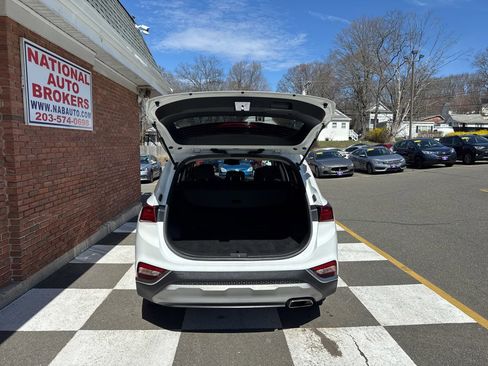 Used 2020 Hyundai Santa Fe SEL AWD/4WD image 35