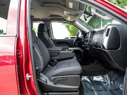 Used 2018 Chevrolet Silverado 1500 LT w/ All Star Edition AWD/4WD image 32