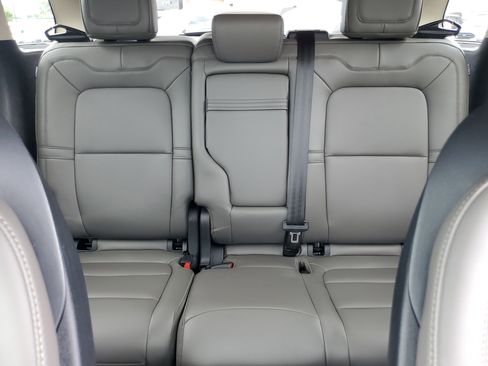 Used 2023 Lincoln Corsair FWD w/ Towing Package image 21