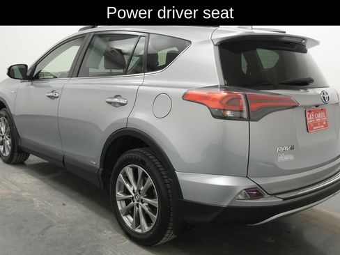 Used 2018 Toyota RAV4 Limited AWD/4WD image 6