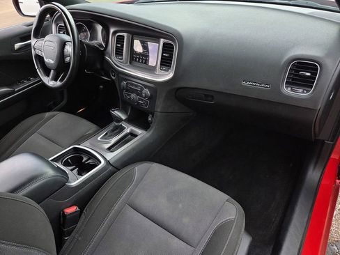 Used 2022 Dodge Charger SXT RWD image 33