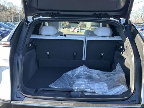 New 2026 Cadillac Lyriq Luxury image 12