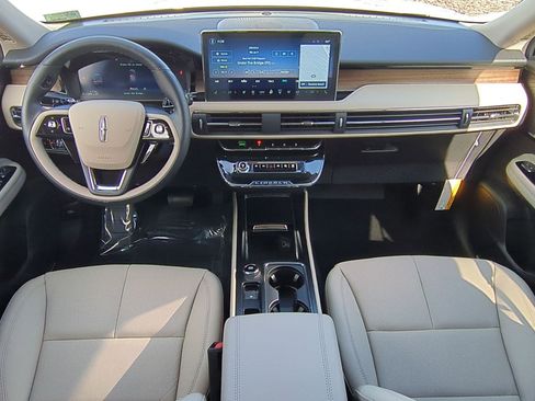 New 2026 Lincoln Corsair Reserve image 15