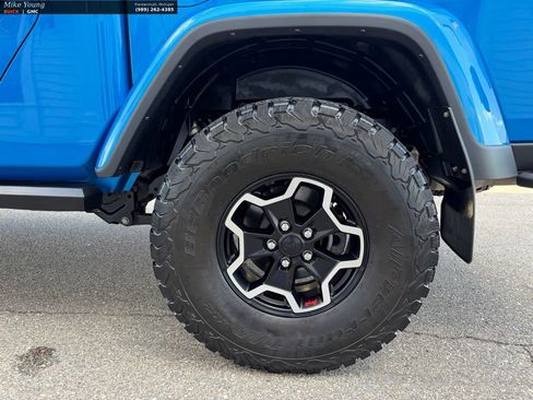 Used 2021 Jeep Gladiator Rubicon w/ LED Lighting Group image 10