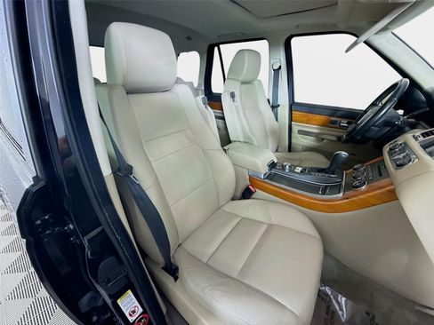 Used 2011 Land Rover Range Rover Sport HSE AWD/4WD image 30