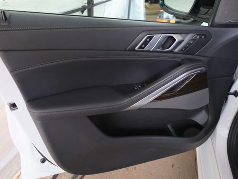 Used 2020 BMW X6 xDrive40i w/ M Sport Package AWD/4WD image 21