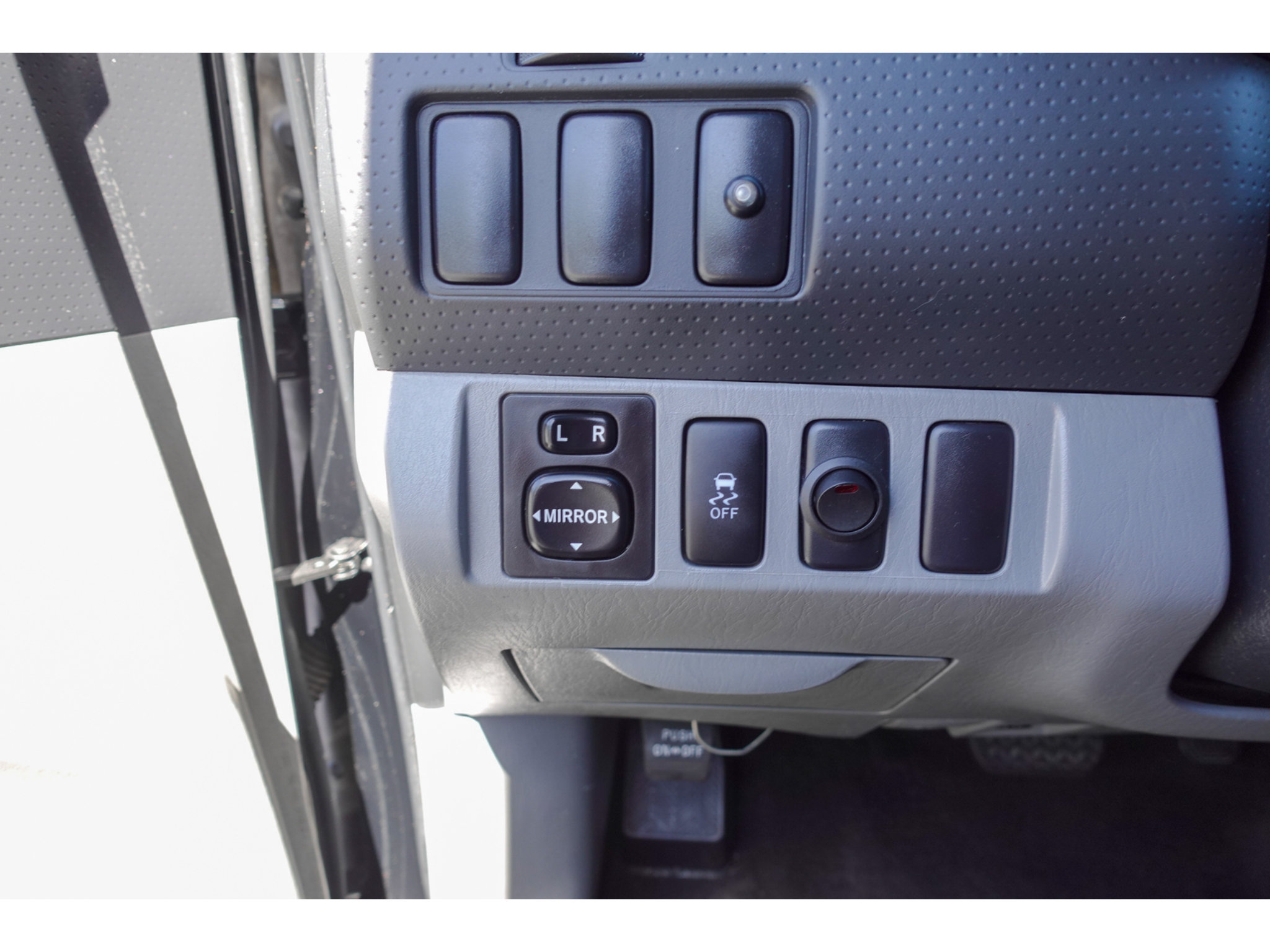 Used 2014 Toyota Tacoma PreRunner w/ Convenience Package RWD image 13