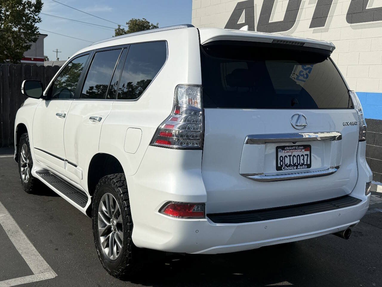 Used 2017 Lexus GX 460 Luxury AWD/4WD image 5