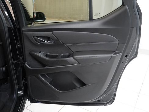 Certified 2023 Chevrolet Traverse LT FWD image 27