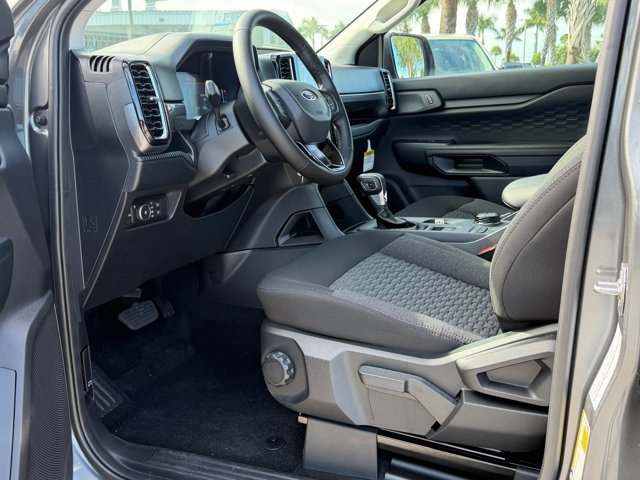 New 2026 Ford Ranger XLT w/ Black Appearance Package AWD/4WD image 13